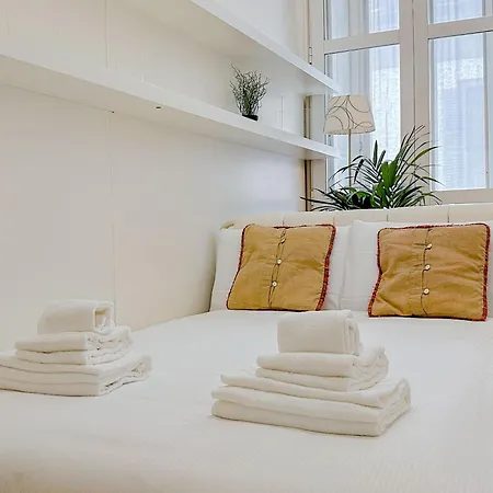 Dell'orso Luxury - 5 Mins From Montenapoleone * Milan