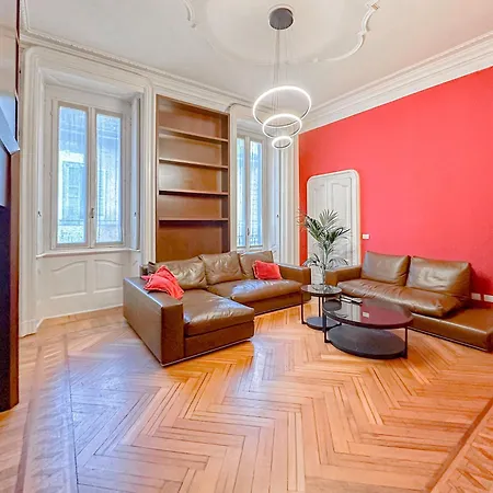 Dell'orso Luxury - 5 Mins From Montenapoleone Apartment Milan