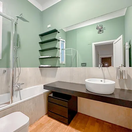 Apartment Dell'orso Luxury - 5 Mins From Montenapoleone Mailand
