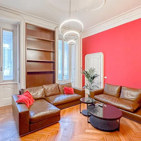 Apartamento Dell'orso Luxury - 5 Mins From Montenapoleone Milán